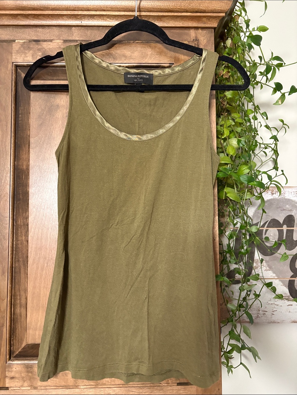 Banana Republic Olive Green Scoop Neck Tank Top